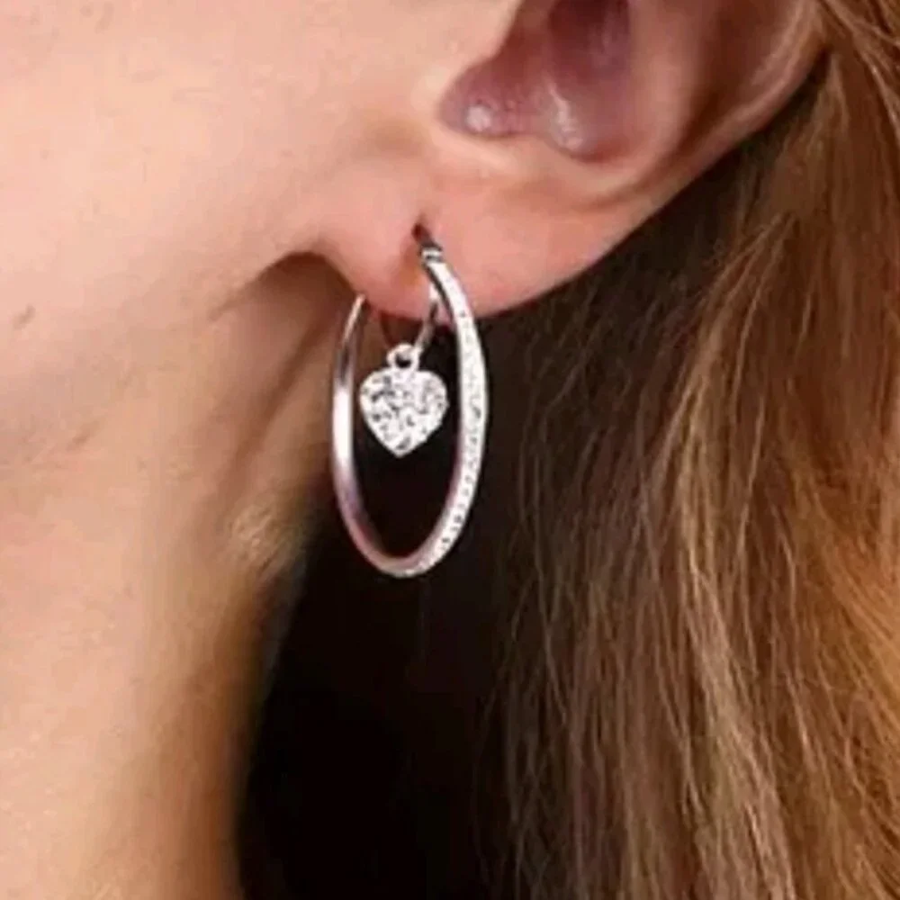 Unbranded sterling silver